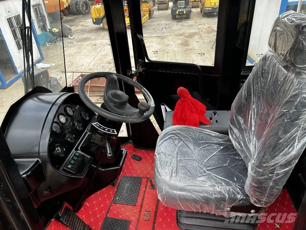 CAT 966H Incarcator pe pneuri