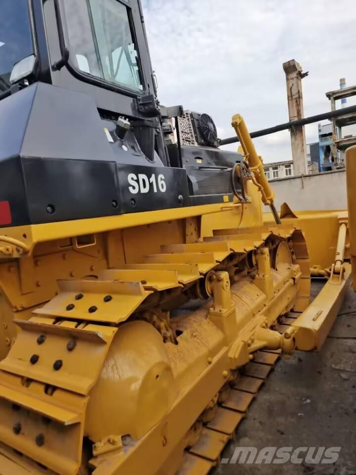 Shantui SD 16 Buldozere pe senile