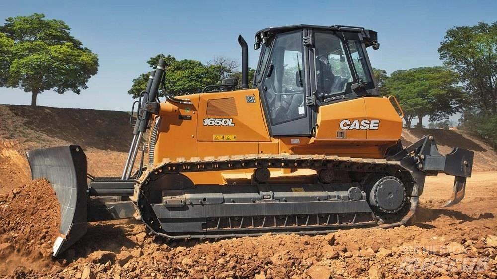 CASE 1650 L Buldozere pe senile
