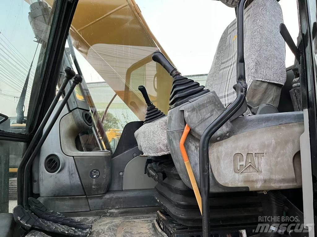 CAT 320 D Excavatoare pe șenile
