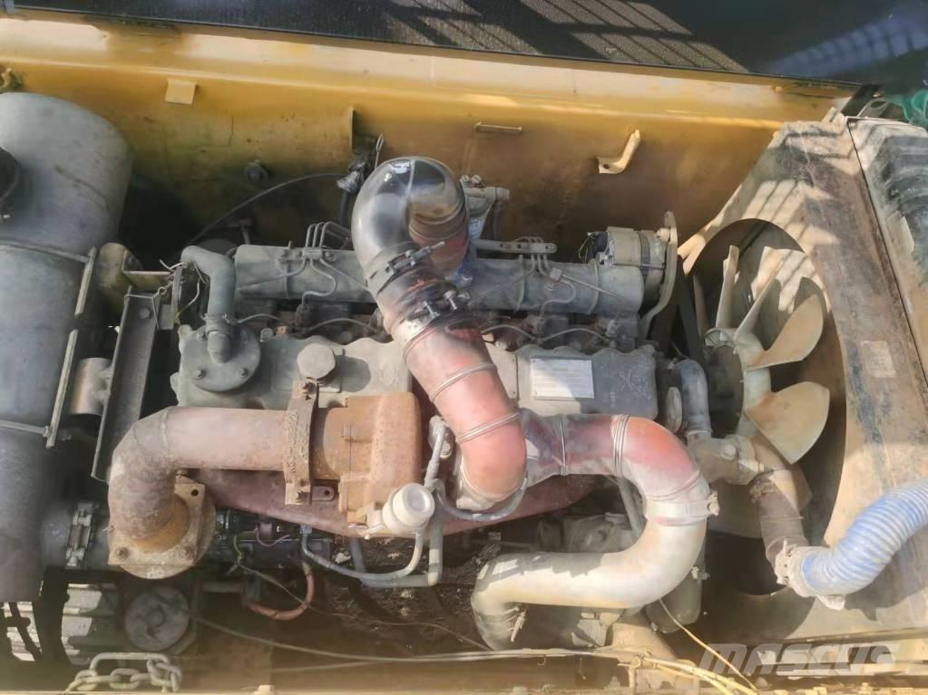 CAT 325BL Excavatoare pe șenile
