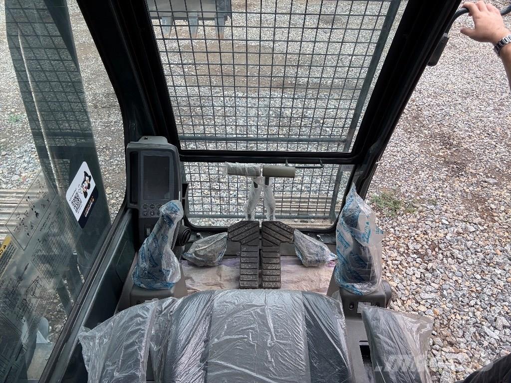 Hyundai Robex 220 LS Excavatoare pe șenile
