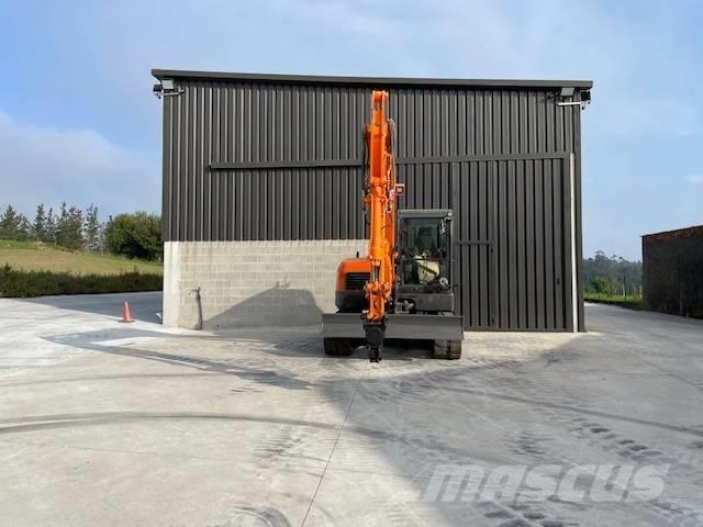 Doosan 85 Excavatoare 7t - 12t