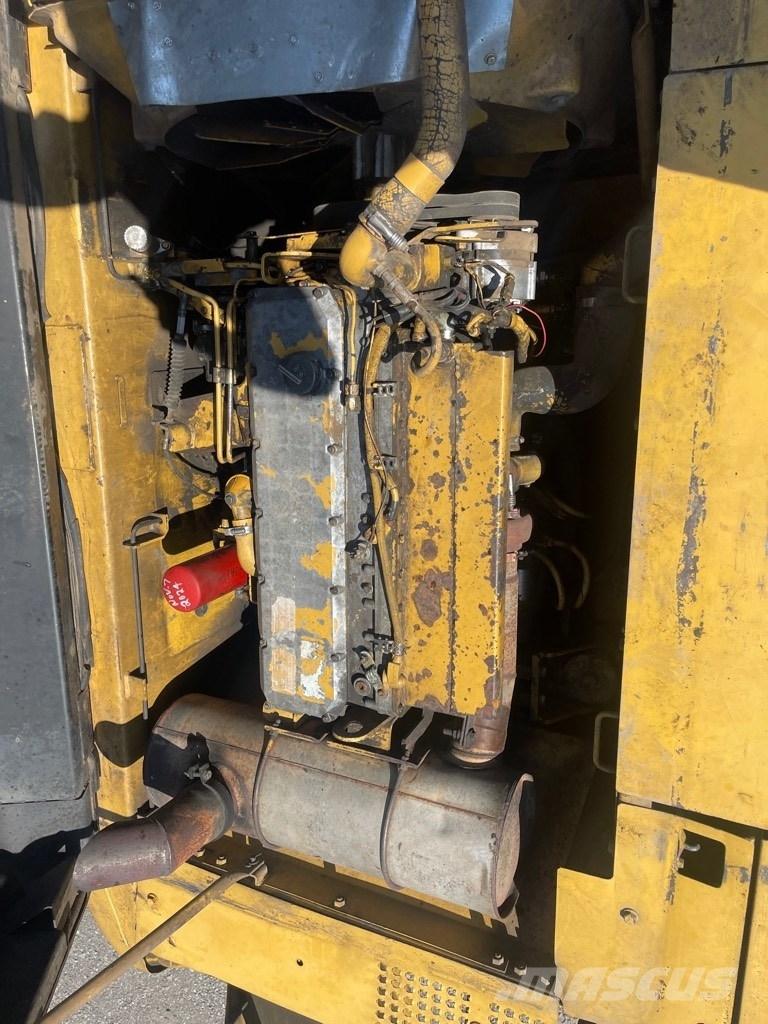 CAT 325 B L Excavatoare pe șenile
