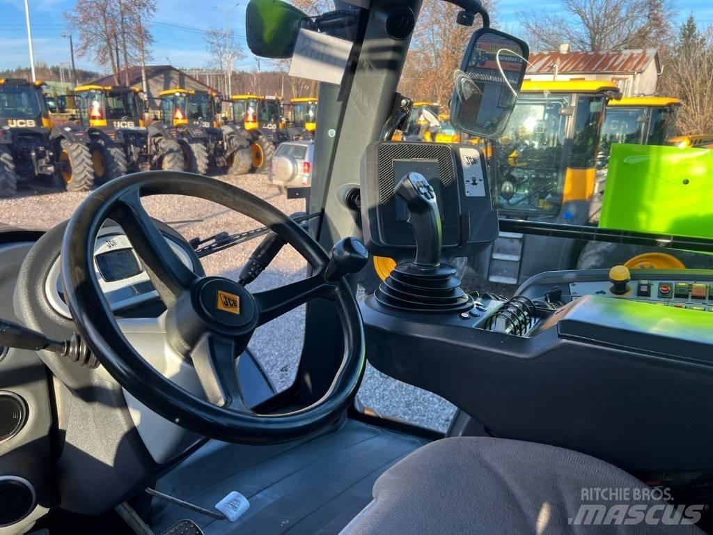 JCB Fastrac 8310 Tractoare