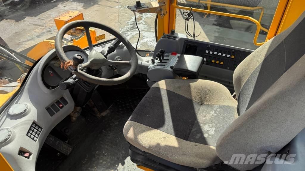 Volvo L 180 E Incarcator pe pneuri