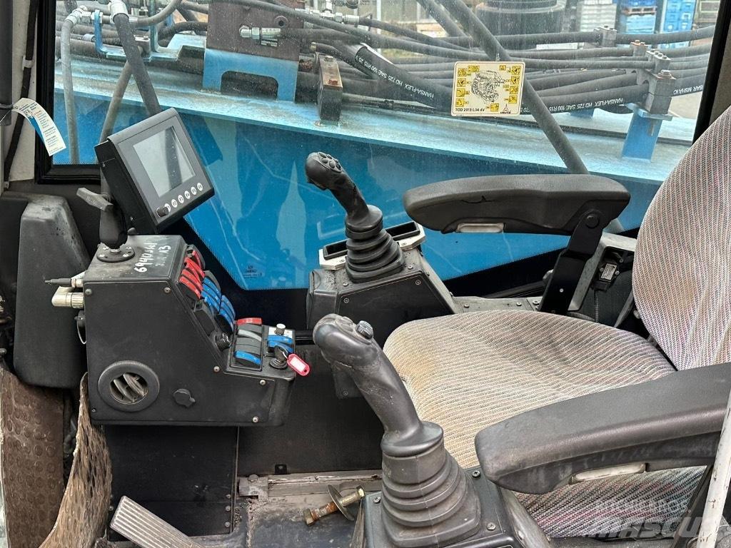 Fuchs MHL 474 Paleta de manipulare