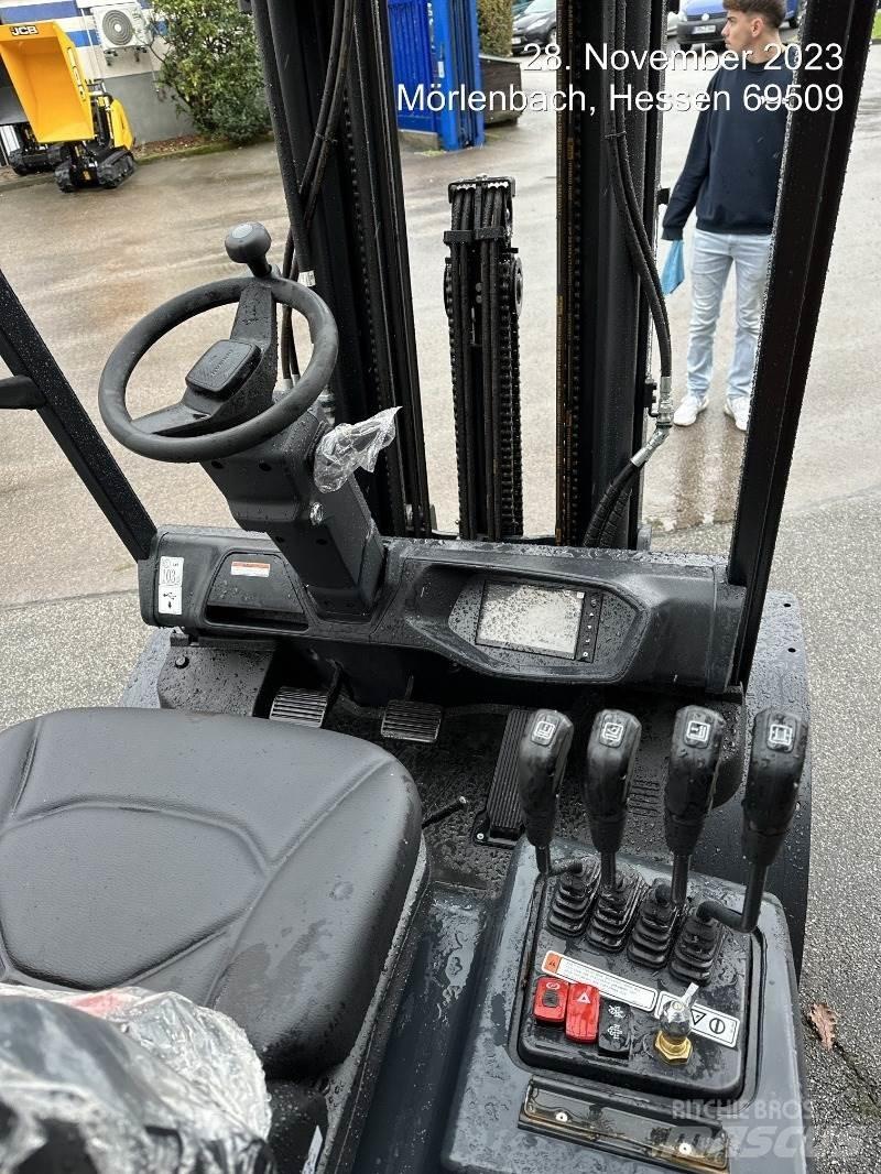 Doosan D30NXS Stivuitor diesel