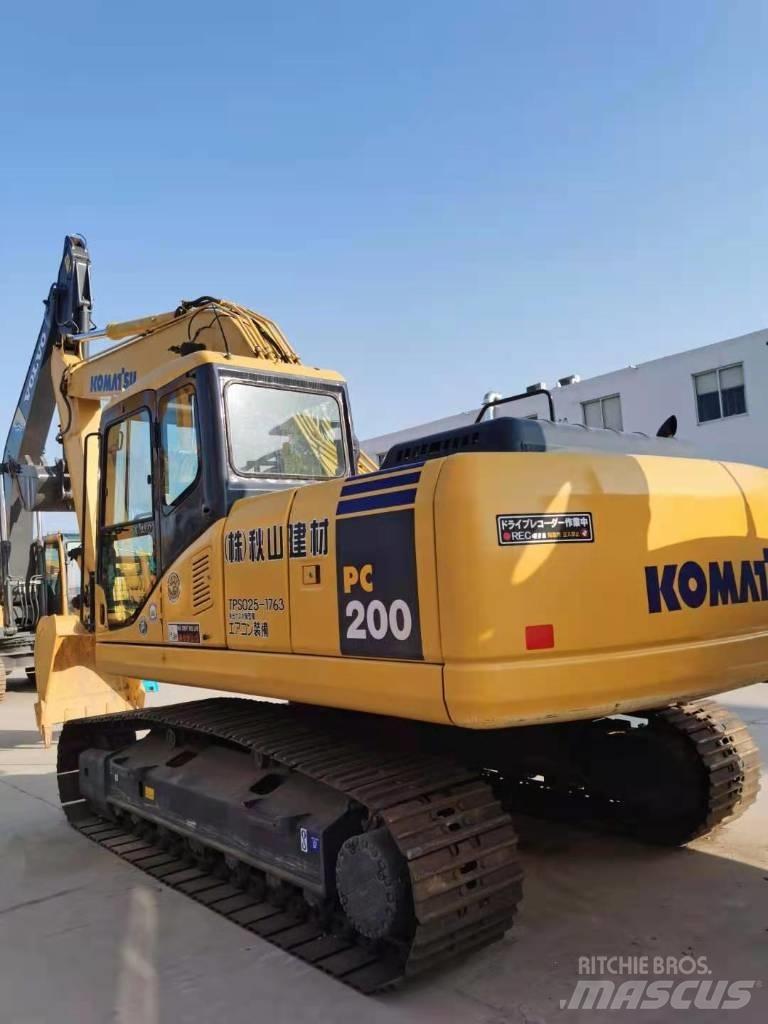 Komatsu PC 200-7 Excavatoare pe șenile
