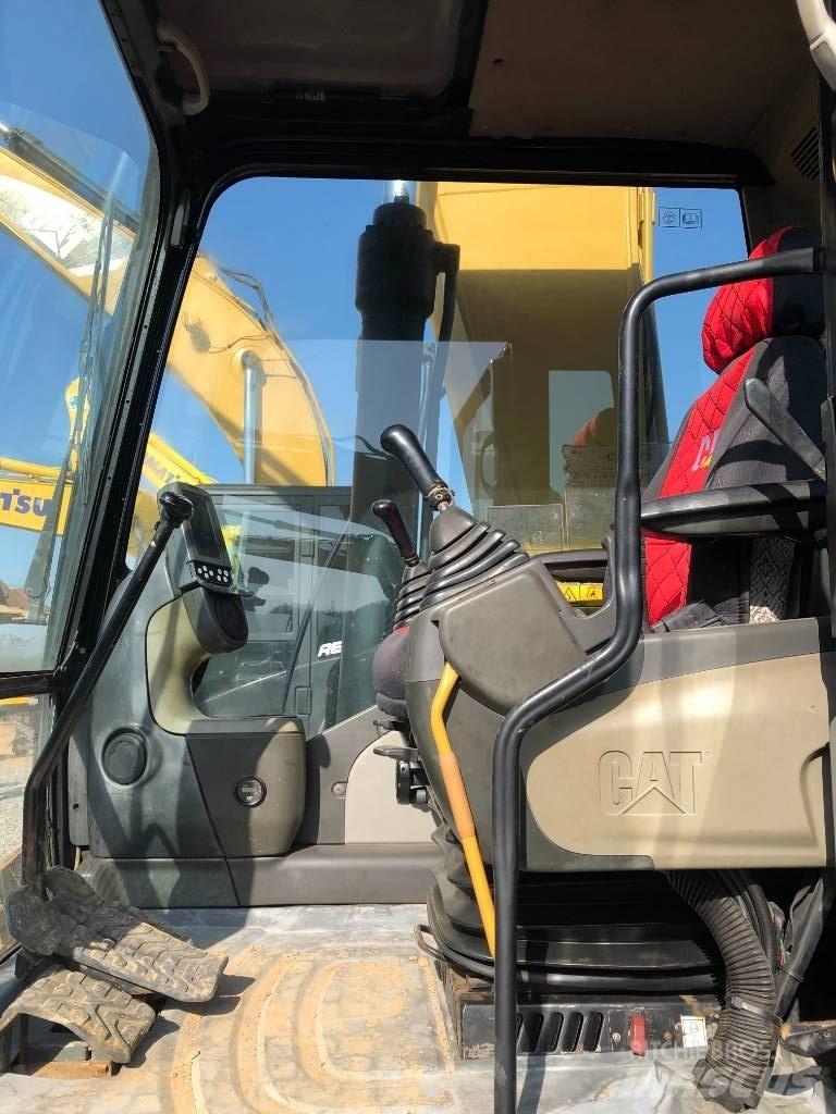 CAT 320 D Excavatoare pe șenile
