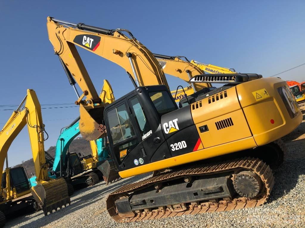 CAT 320 D Excavatoare pe șenile

