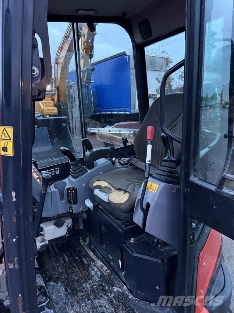 Kubota U 27-4 Mini excavatoare < 7t