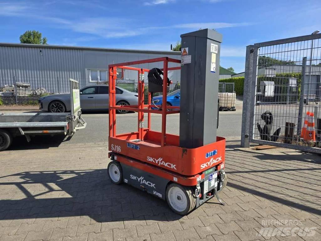 SkyJack SJ 16 Ascensoare verticale catarg