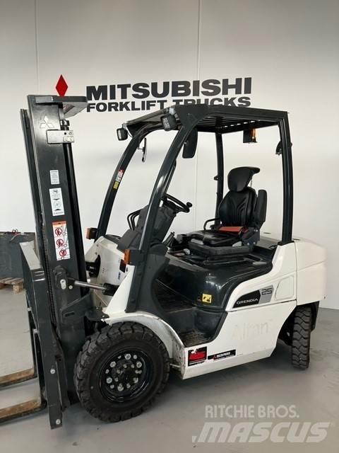 Mitsubishi FD25N3 Stivuitor diesel