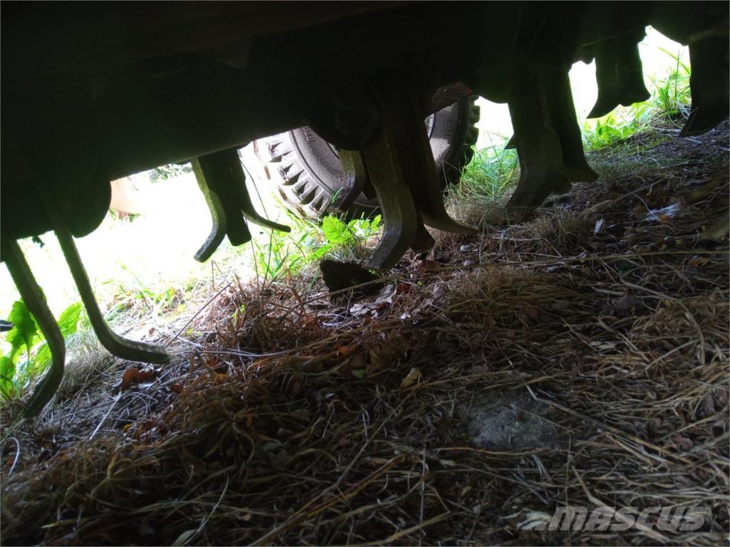 Kuhn NK 4801 Utilaje întreţinere terenuri - Altele