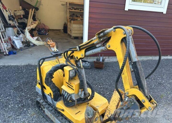Brokk 40 Excavatoare de demolare