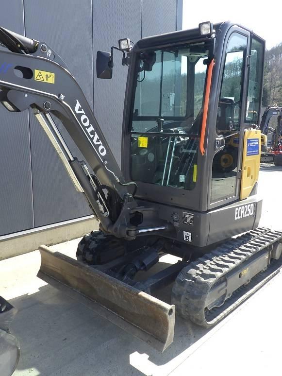 Volvo ECR 25 D Mini excavatoare < 7t