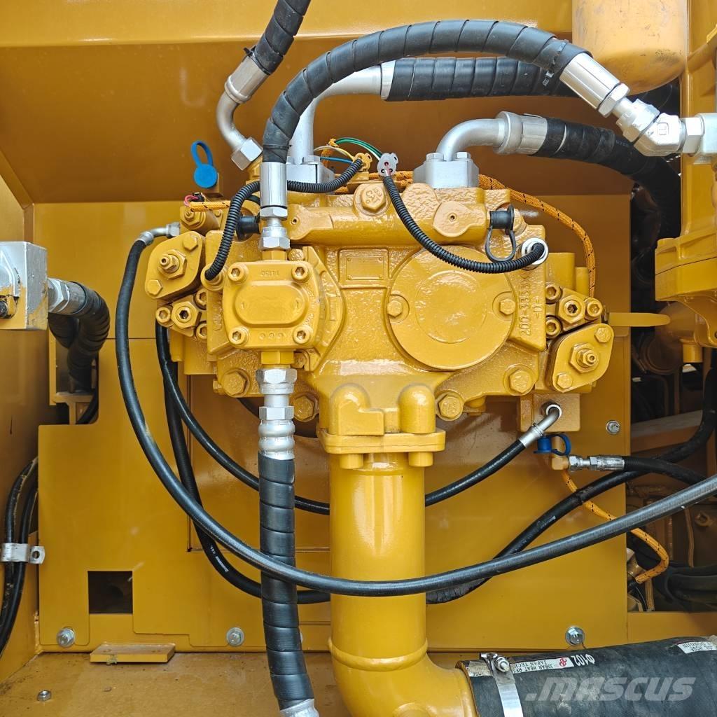 CAT 325 D L Excavatoare pe șenile
