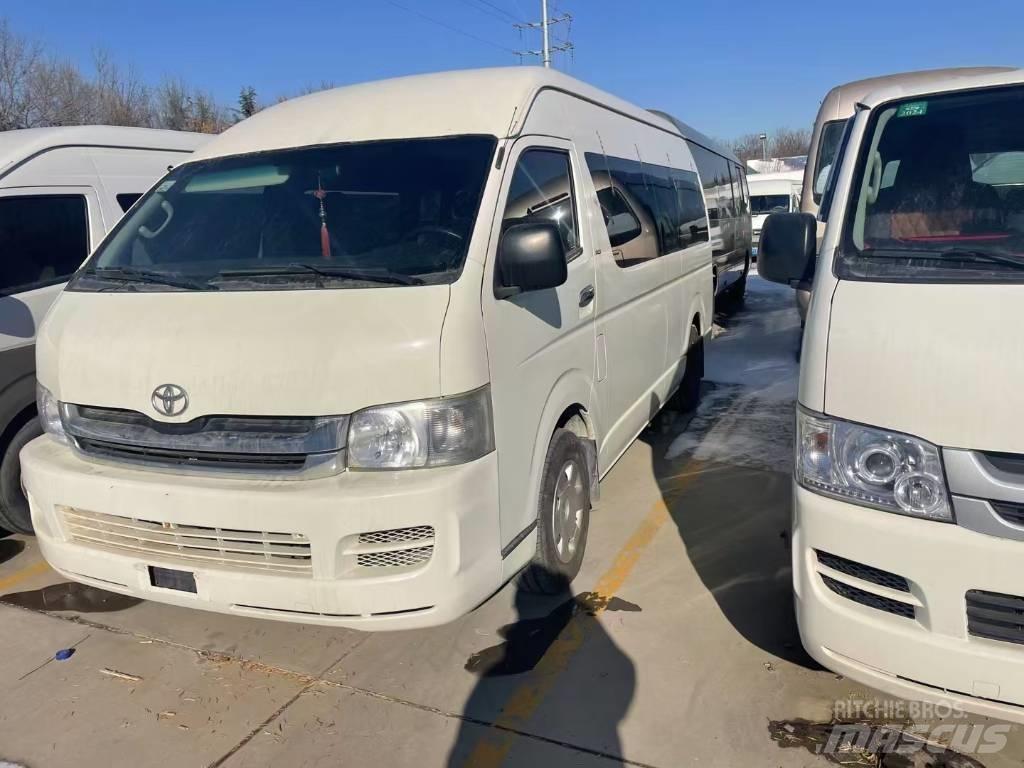 Toyota Hiace Autobuze intercity