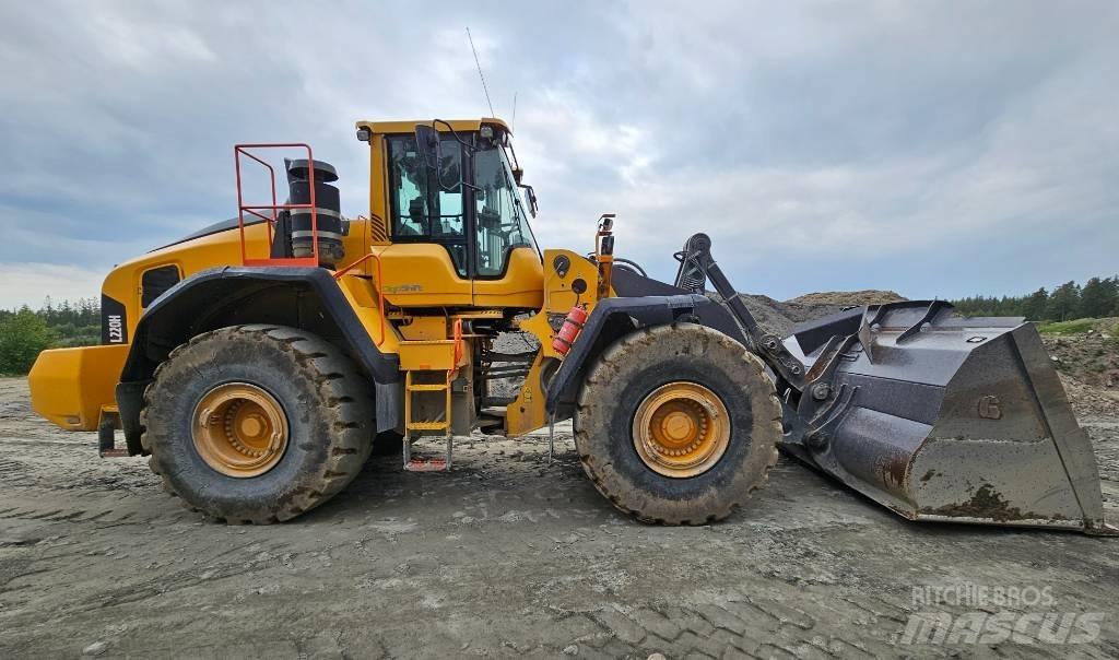 Volvo L 220 H Incarcator pe pneuri