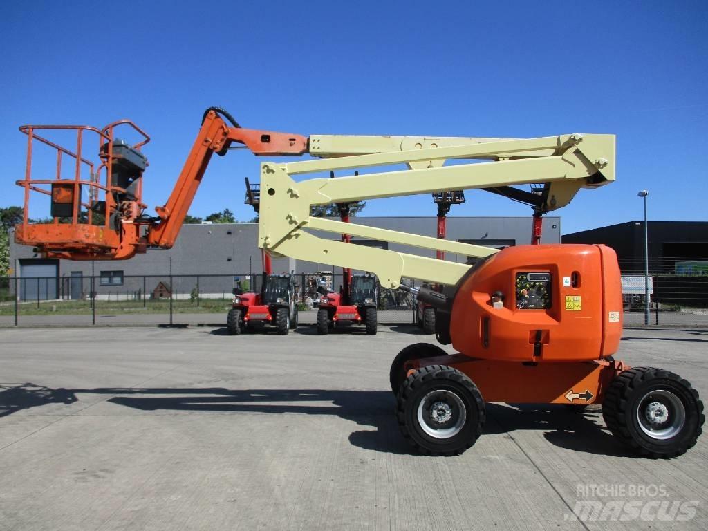 JLG 450 AJ (895) Nacele compacte autopropulsante