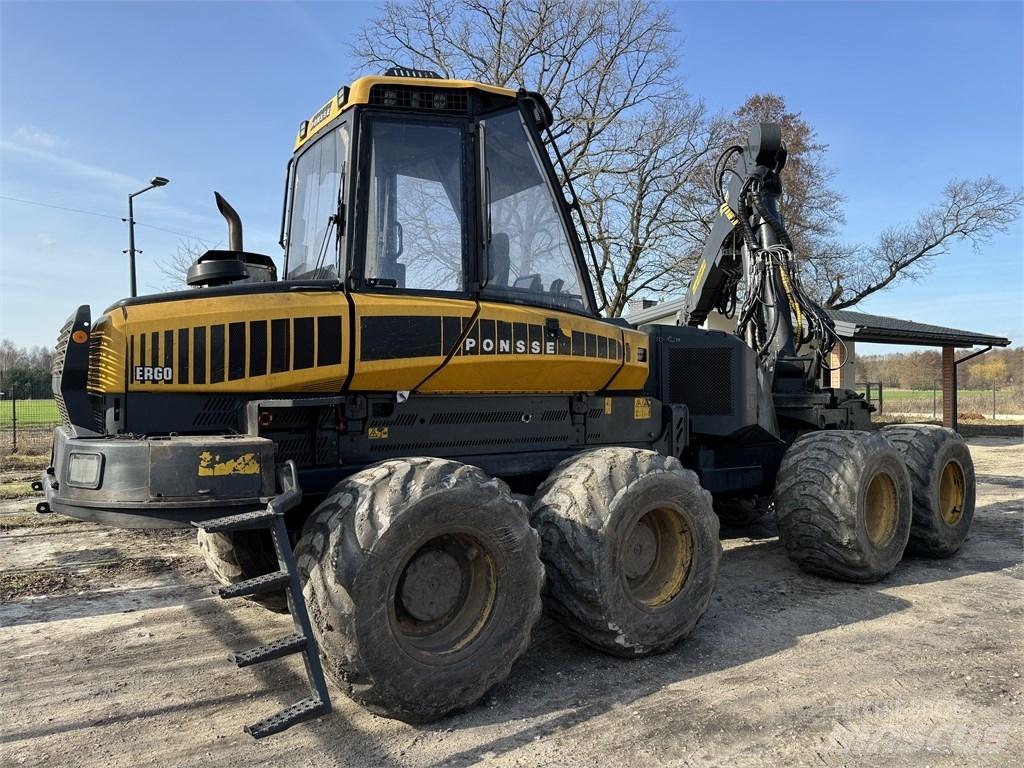 Ponsse Ergo 8W Combine forestiere