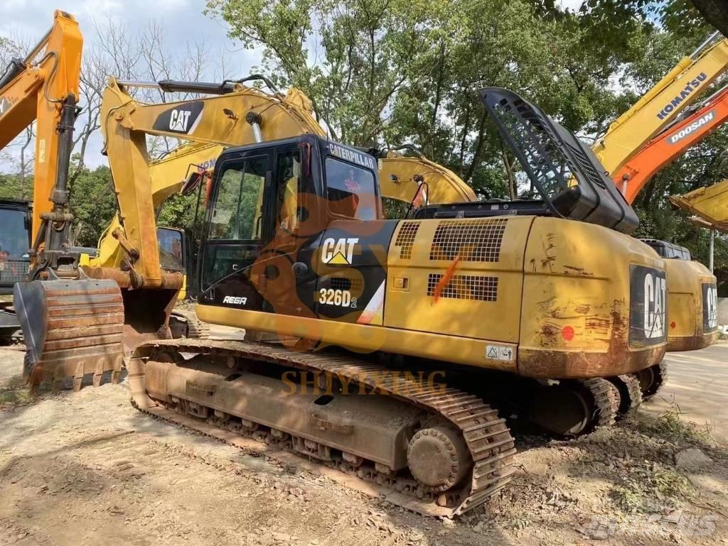 CAT 326 D2 Excavatoare pe șenile

