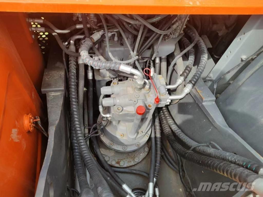 Hitachi ZX200 Excavatoare pe șenile
