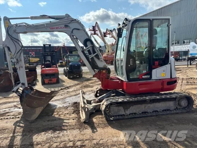 Takeuchi TB 257 FR Mini excavatoare < 7t