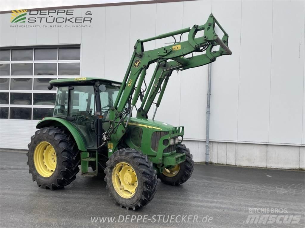 John Deere 5720 Tractoare
