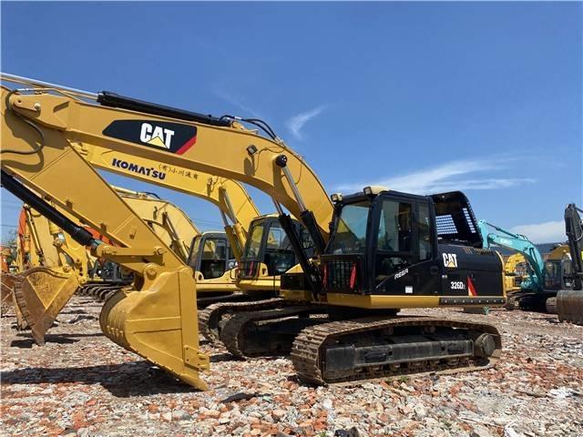 CAT 326D2 Excavatoare pe șenile
