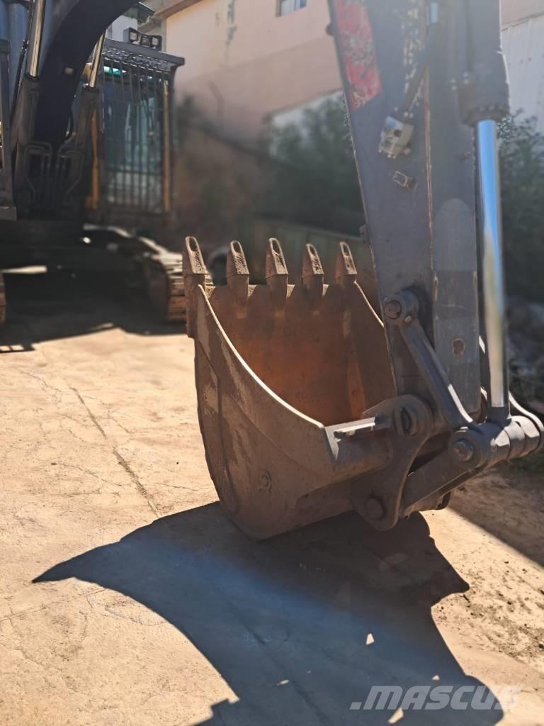 Volvo EC 210 B LC Excavatoare pe șenile
