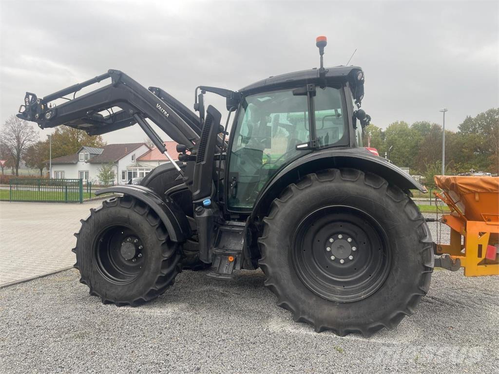 Valtra N 175 Tractoare