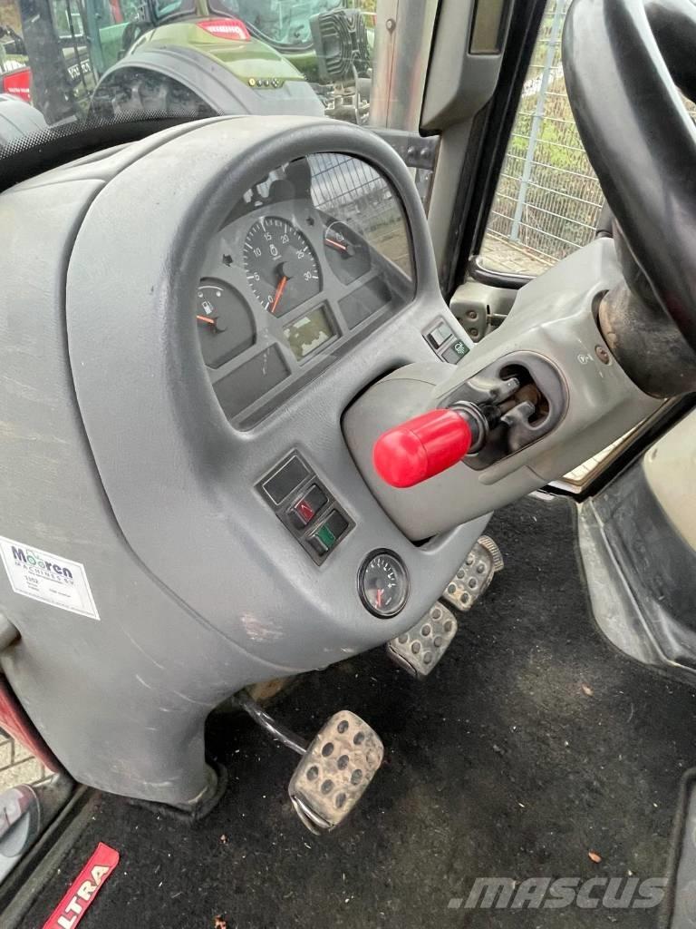 Valtra T120 tractor Tractoare