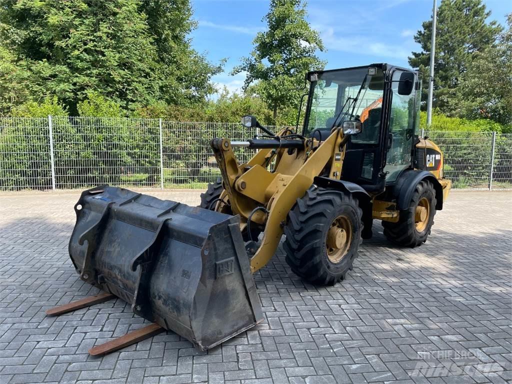 CAT 906H2 Incarcator pe pneuri