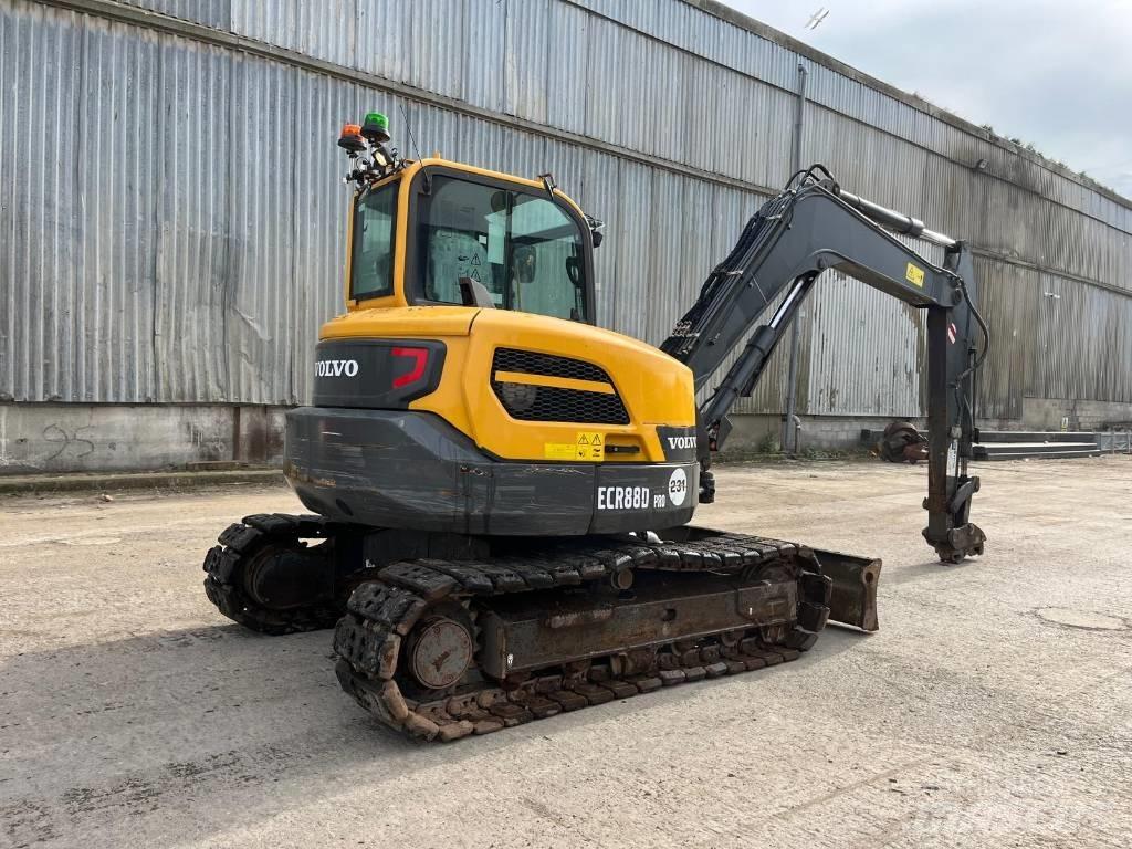 Volvo ECR 88 D Excavatoare 7t - 12t