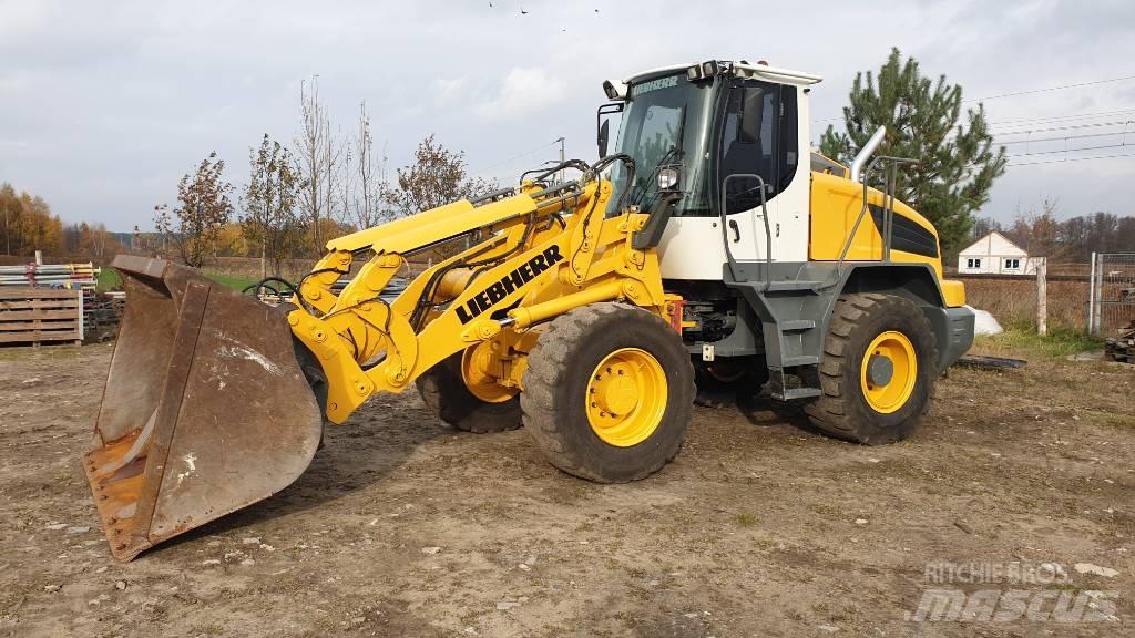 Liebherr L 524 Incarcator pe pneuri