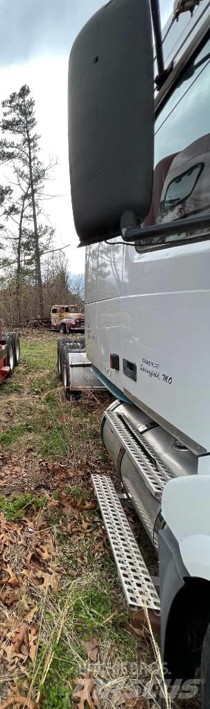 Volvo N389200 Autotractoare