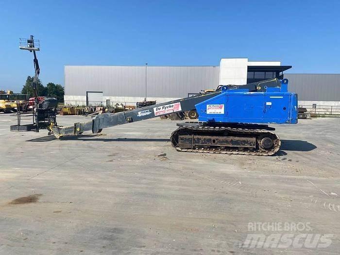 Aichi SR18A Nacele cu brat telescopic