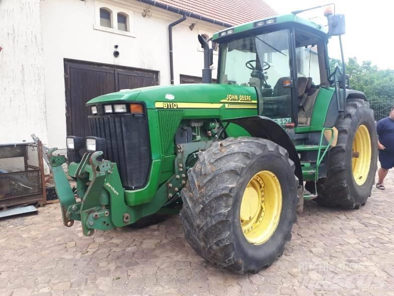John Deere 8110 Tractoare