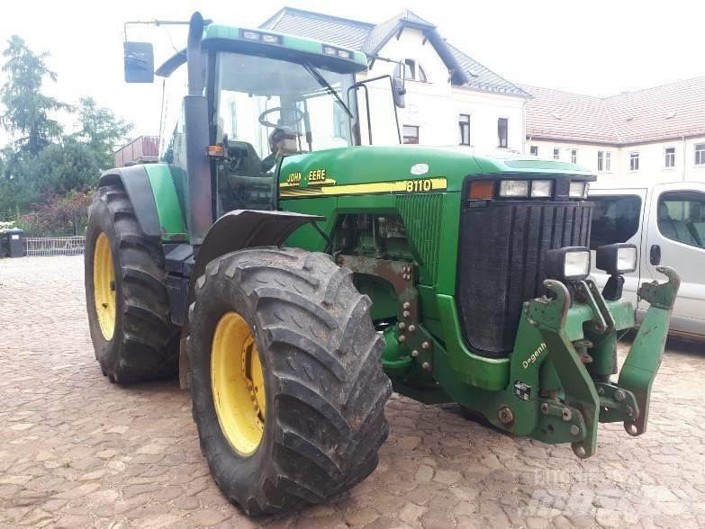 John Deere 8110 Tractoare
