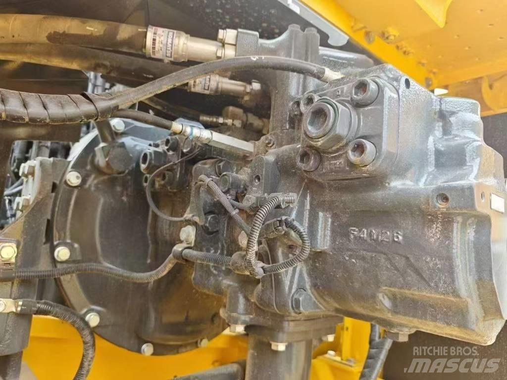 Komatsu 360-8 Excavatoare pe șenile
