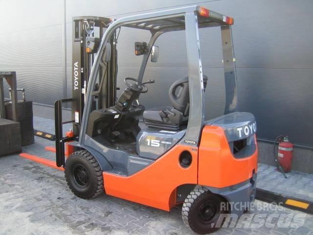TOYOTA 028FGF15 Stivuitor GPL