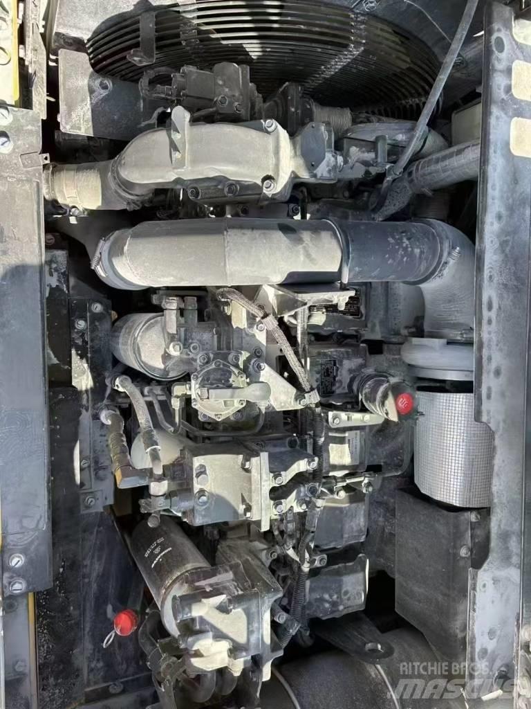 Komatsu 450LC-8 Excavatoare pe șenile
