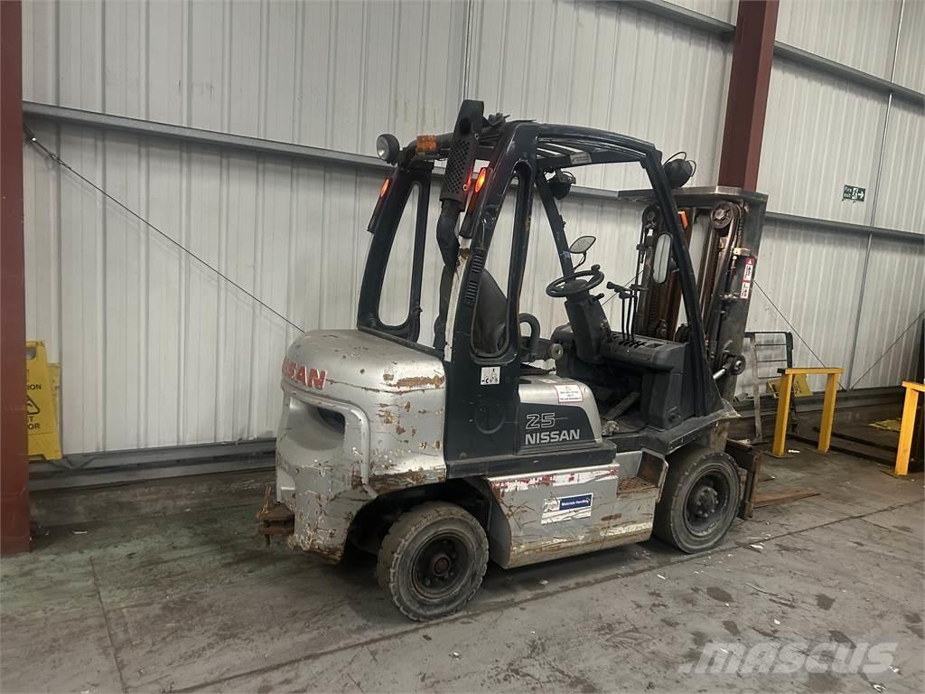 Nissan FD02A25Q Stivuitor diesel