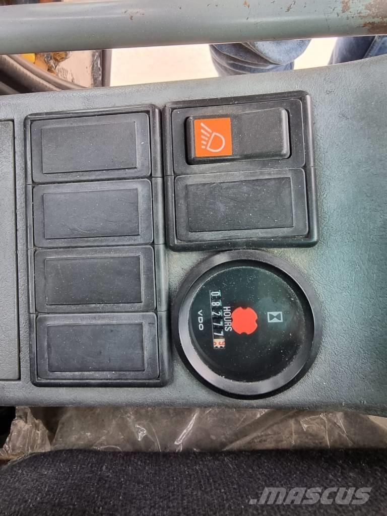 Volvo EC 210 B Excavatoare pe șenile
