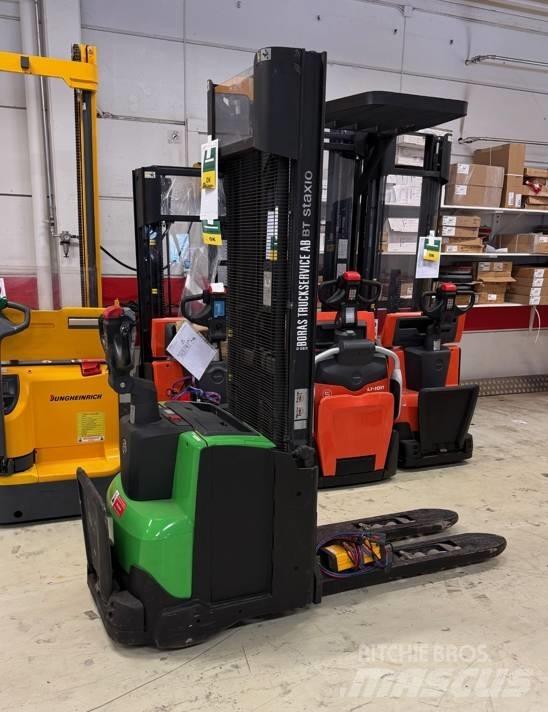 BT Toyota SWE 120 L Transpaleta manuala