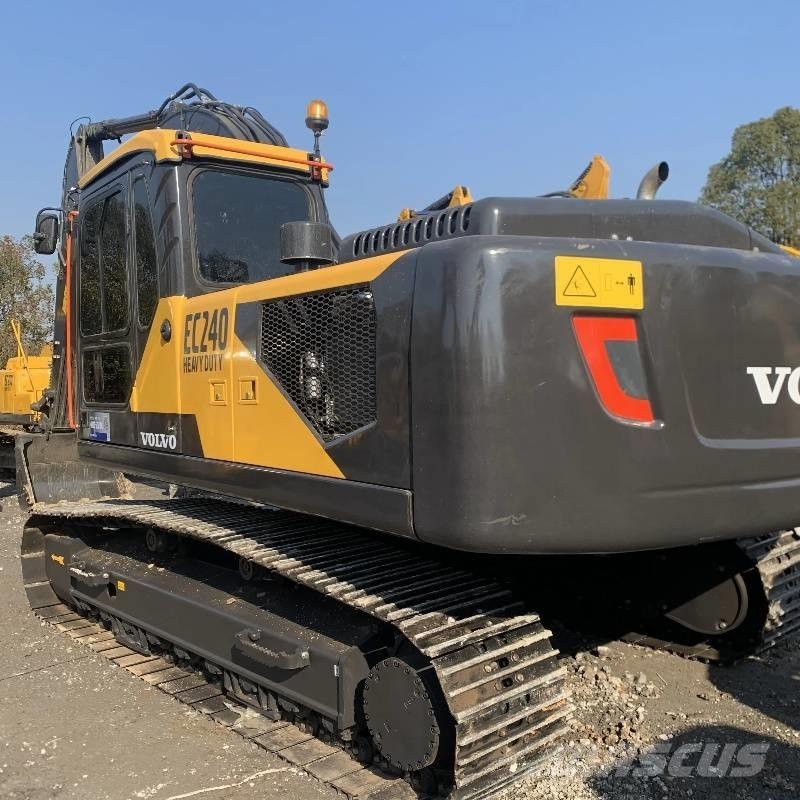 Volvo EC 240 Excavatoare pe șenile
