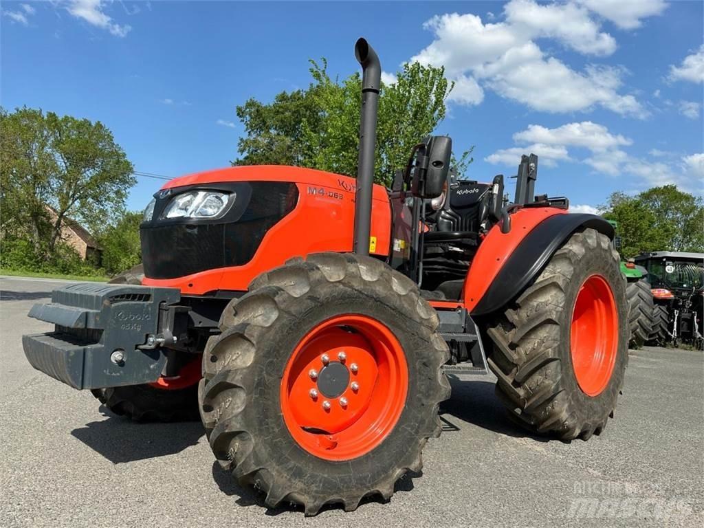 Kubota M4063 ROPS Tractoare