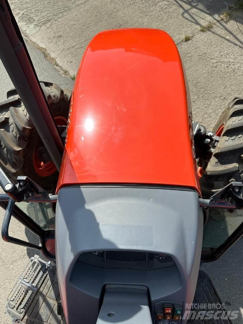 Kubota M4063 ROPS Tractoare